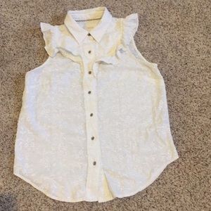 Anthroplogie ruffle tank